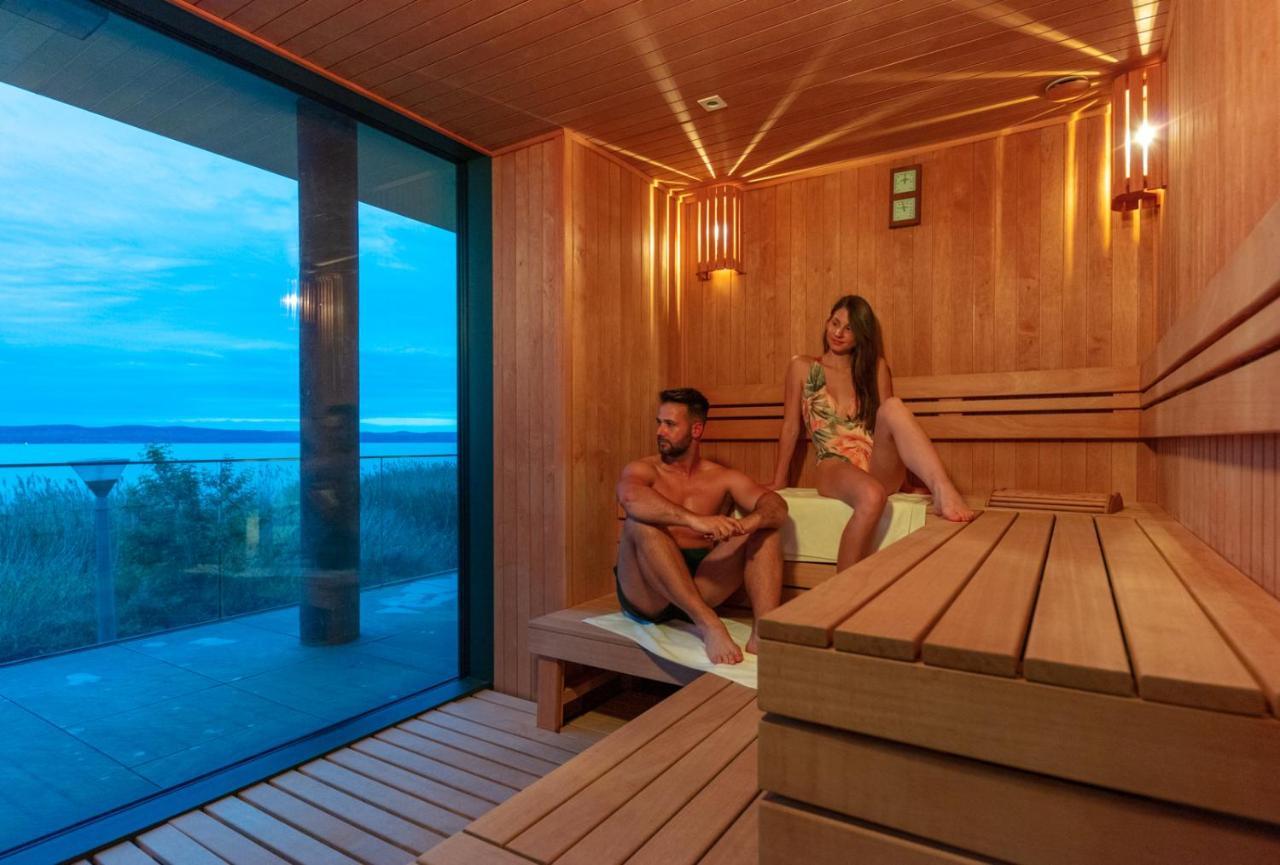 Hotel Otp Балатонсемеш Экстерьер фото