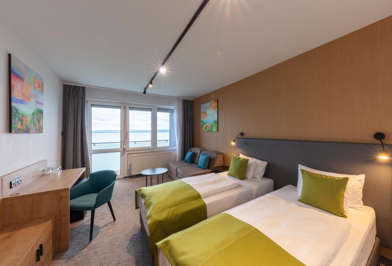 Hotel Otp Балатонсемеш Экстерьер фото